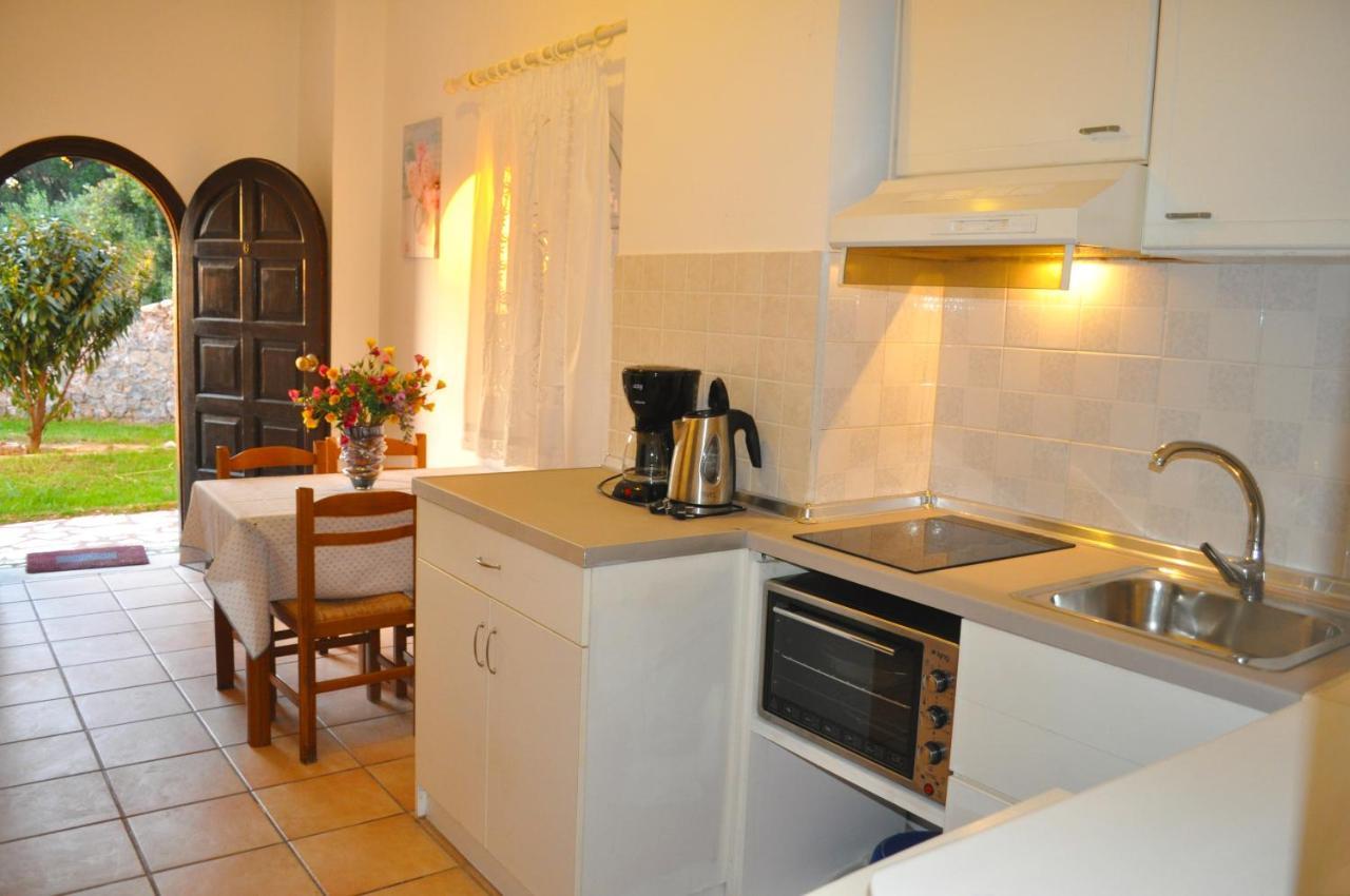 Beautiful Holiday Apartments Maria With Amazing Pool - Agios Gordios Beach Exterior foto